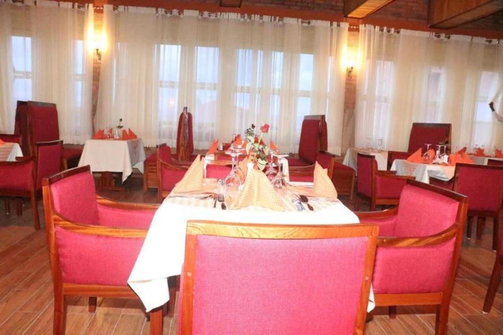 sainte famille hotel