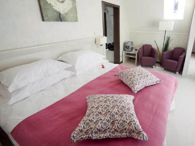 ioana hotels