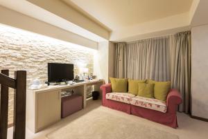 ioana hotels