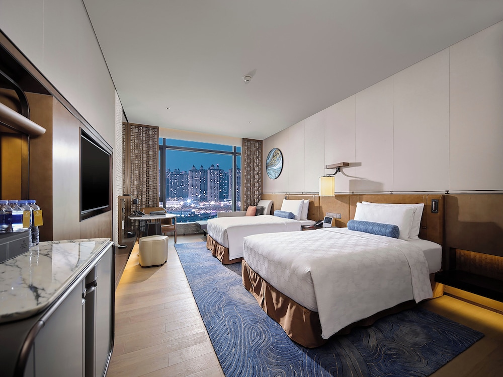 hualuxe nanjing yangtze river an ihg hotel