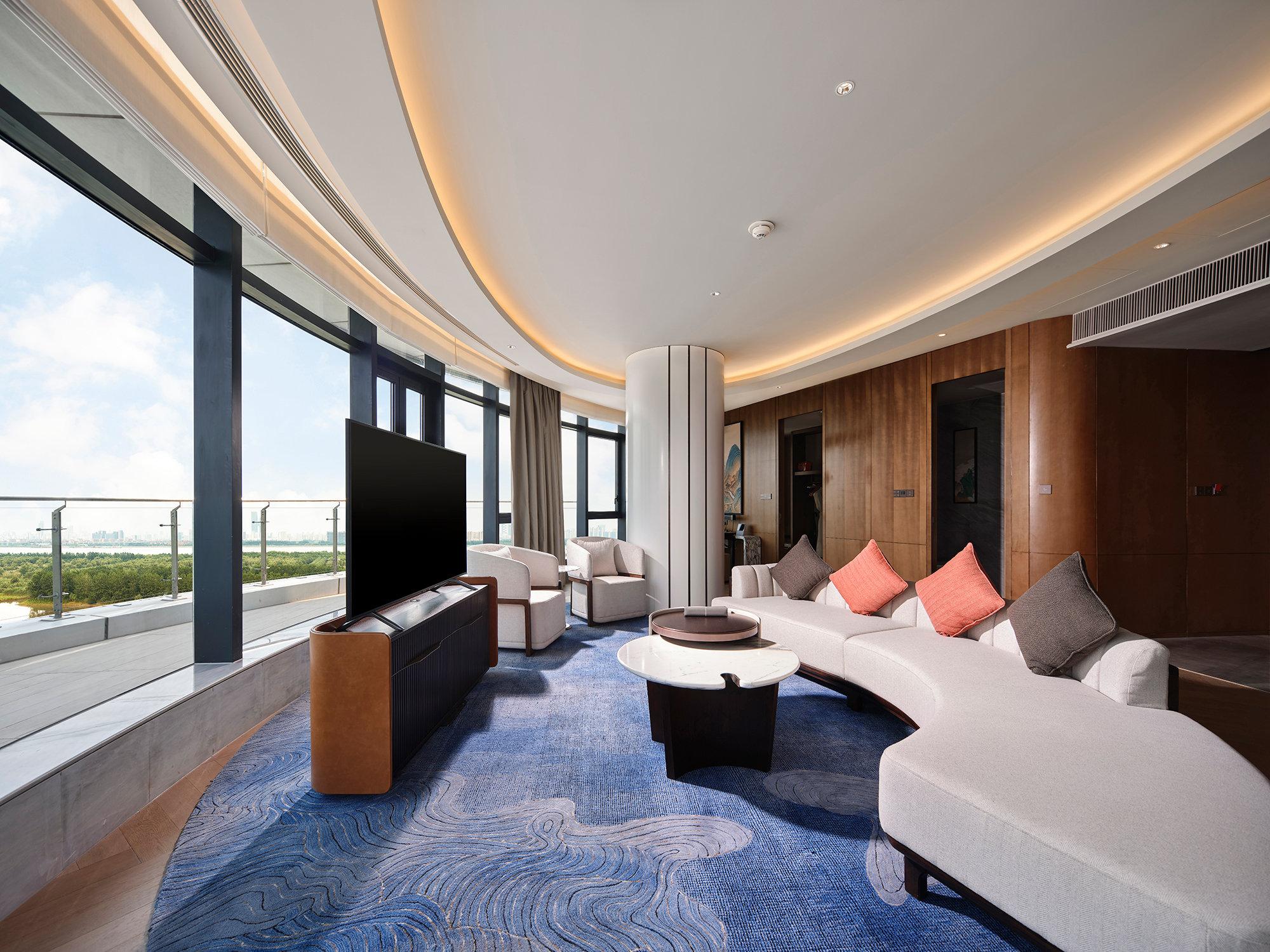 hualuxe nanjing yangtze river an ihg hotel