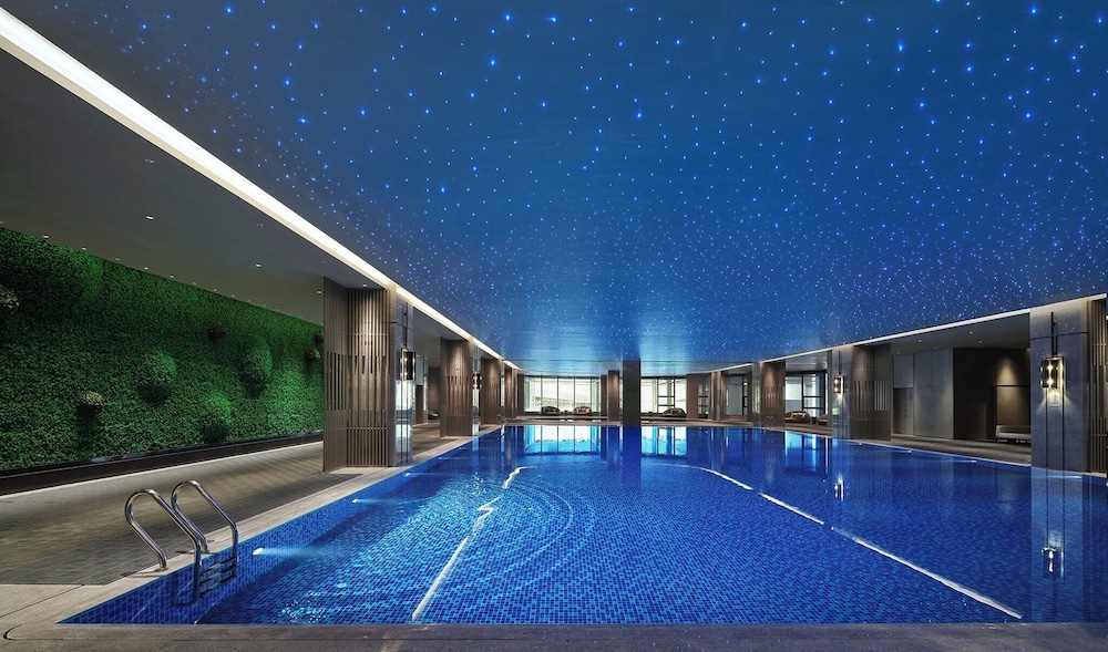 hualuxe nanjing yangtze river an ihg hotel