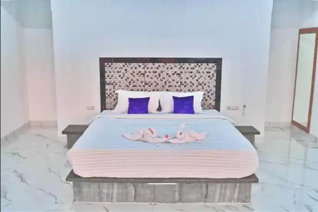 seamount hotel
