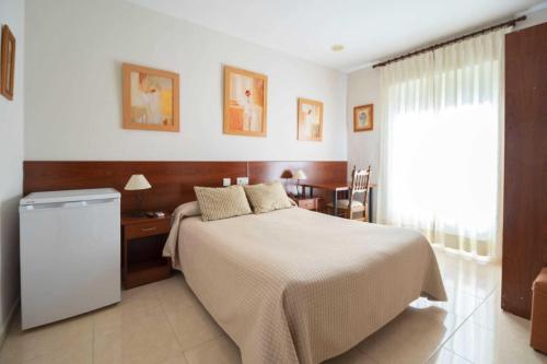 hostal los gallos