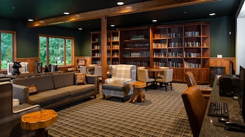 holiday inn express and suites hayward by ihg