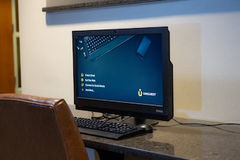holiday inn express and suites hayward by ihg