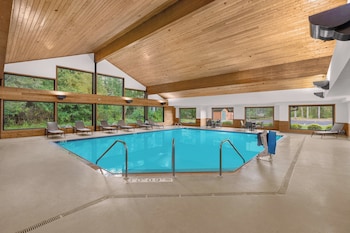 holiday inn express and suites hayward by ihg