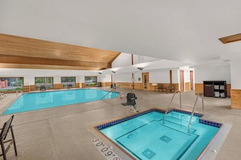 holiday inn express and suites hayward by ihg