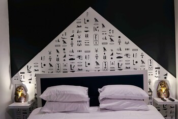 elite pyramids boutique hotel