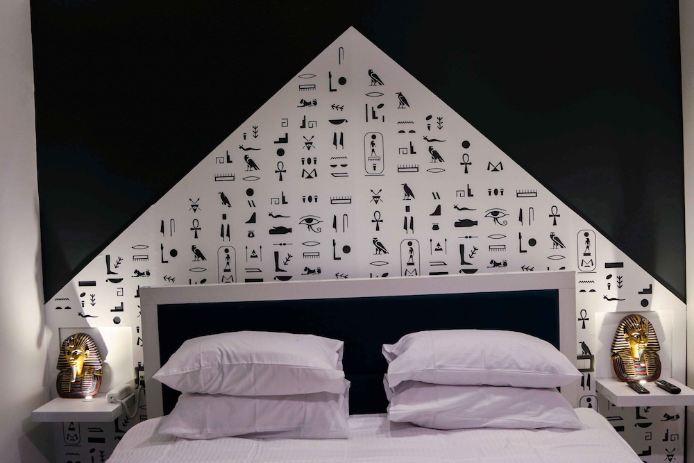 elite pyramids boutique hotel