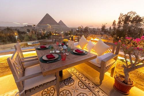 elite pyramids boutique hotel