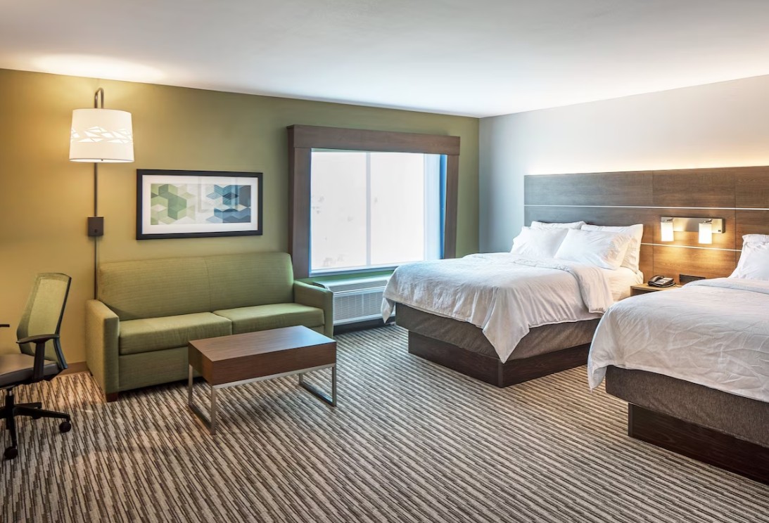 holiday inn expr and suites west omaha elkhorn