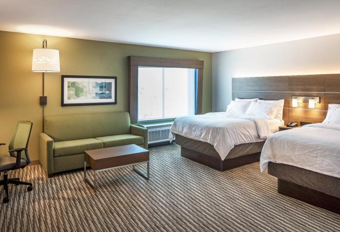 holiday inn expr and suites west omaha elkhorn