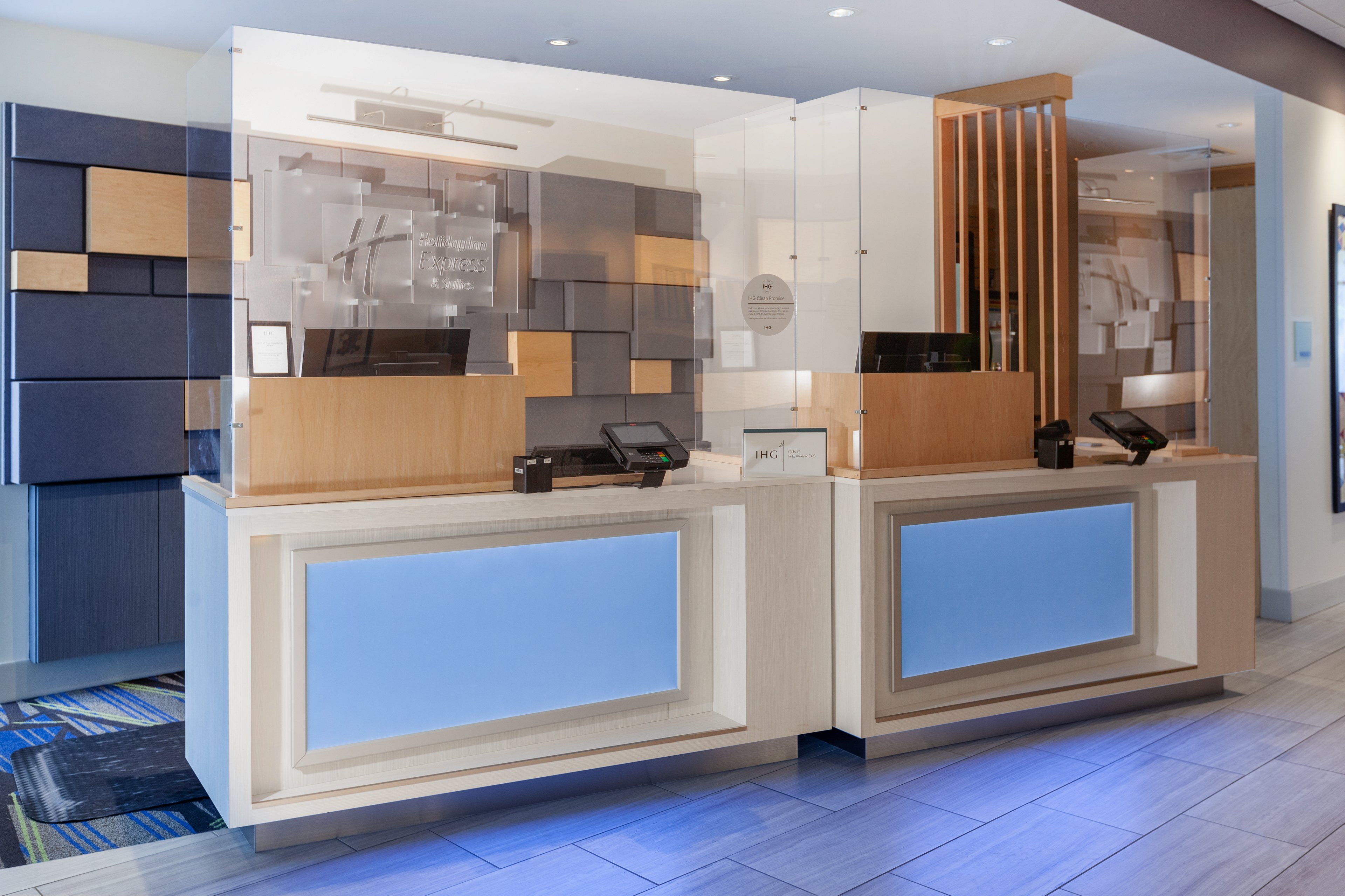 holiday inn express and suites brunswick