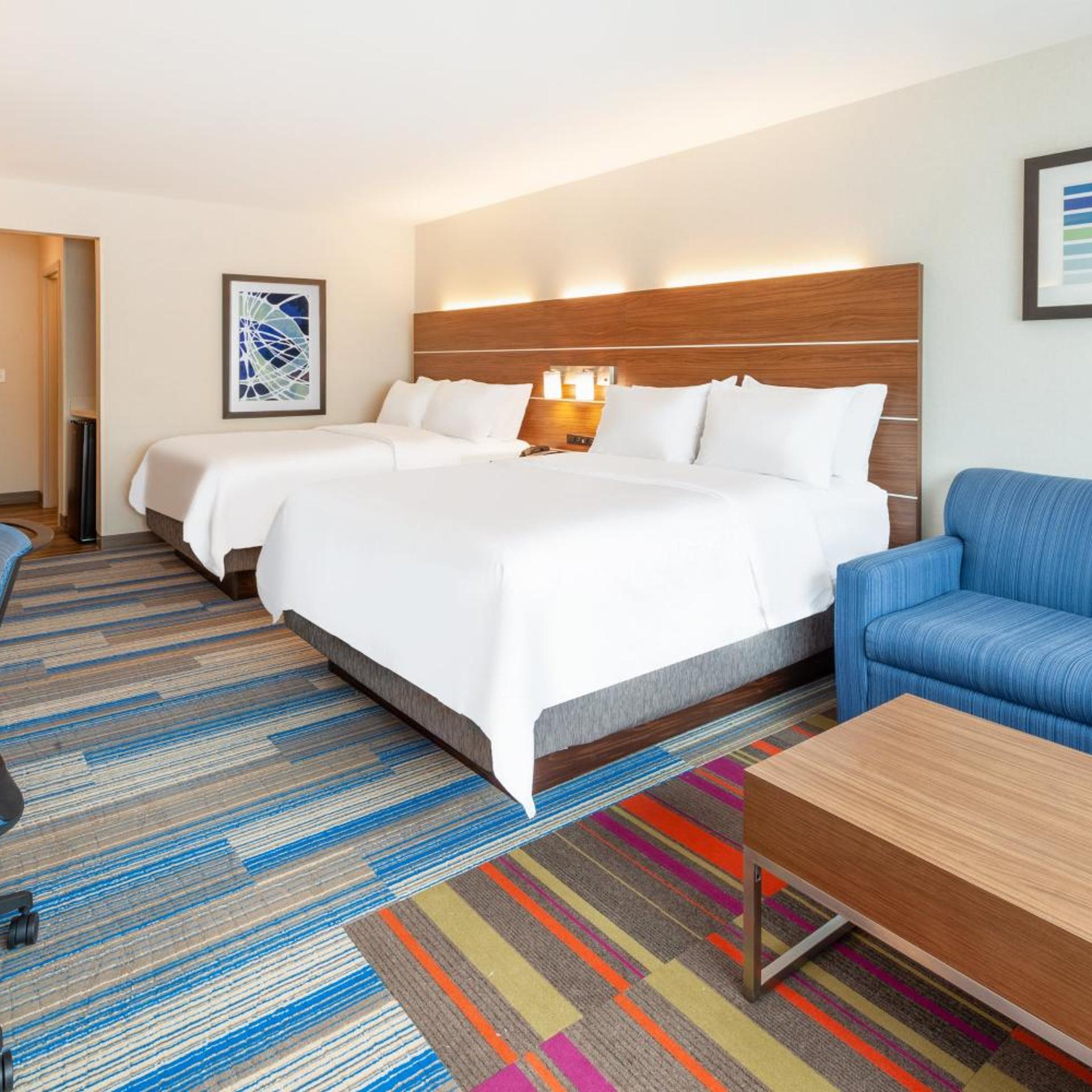 holiday inn express and suites brunswick