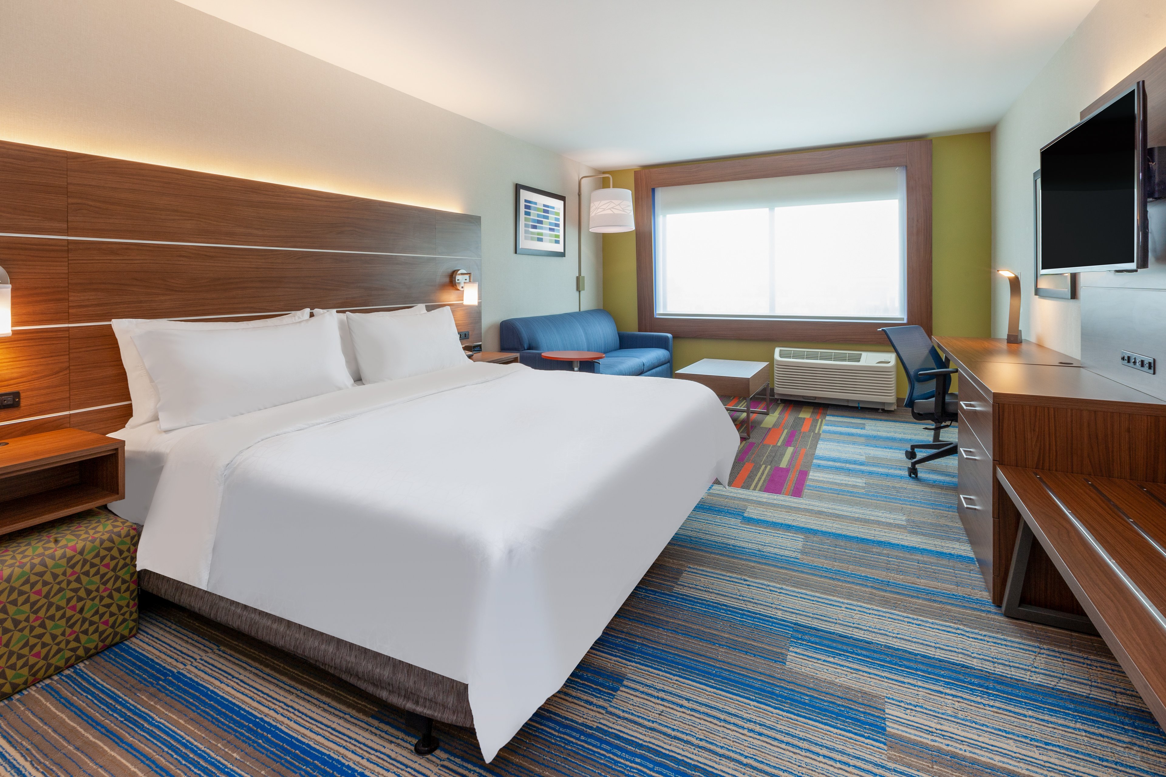holiday inn express and suites brunswick
