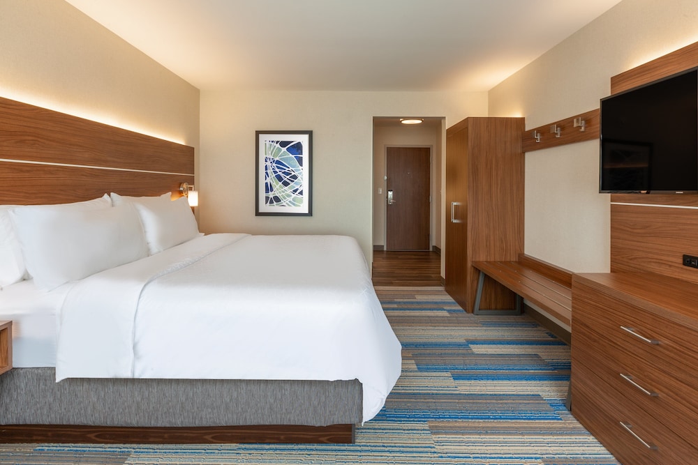 holiday inn express and suites brunswick