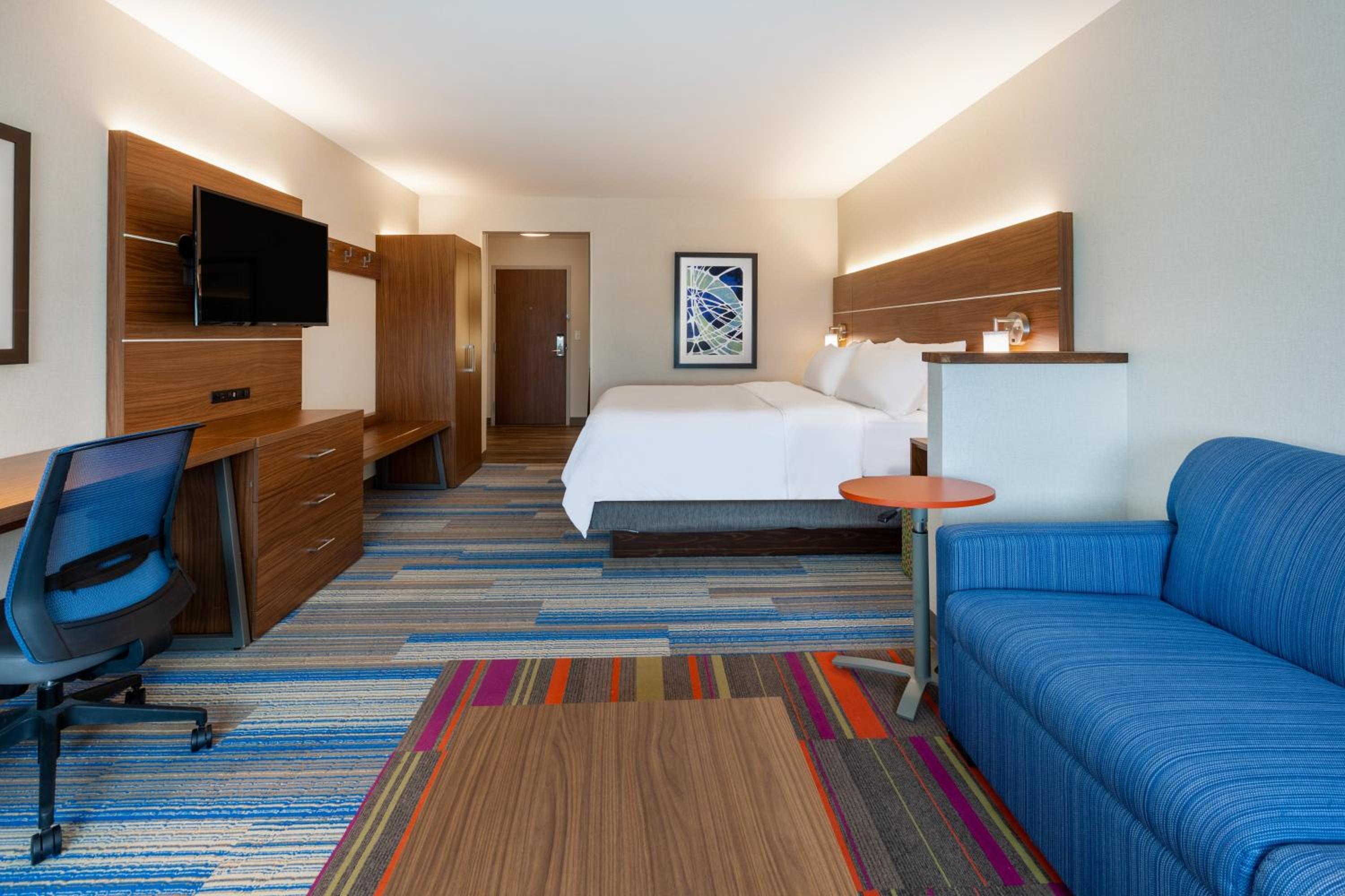holiday inn express and suites brunswick