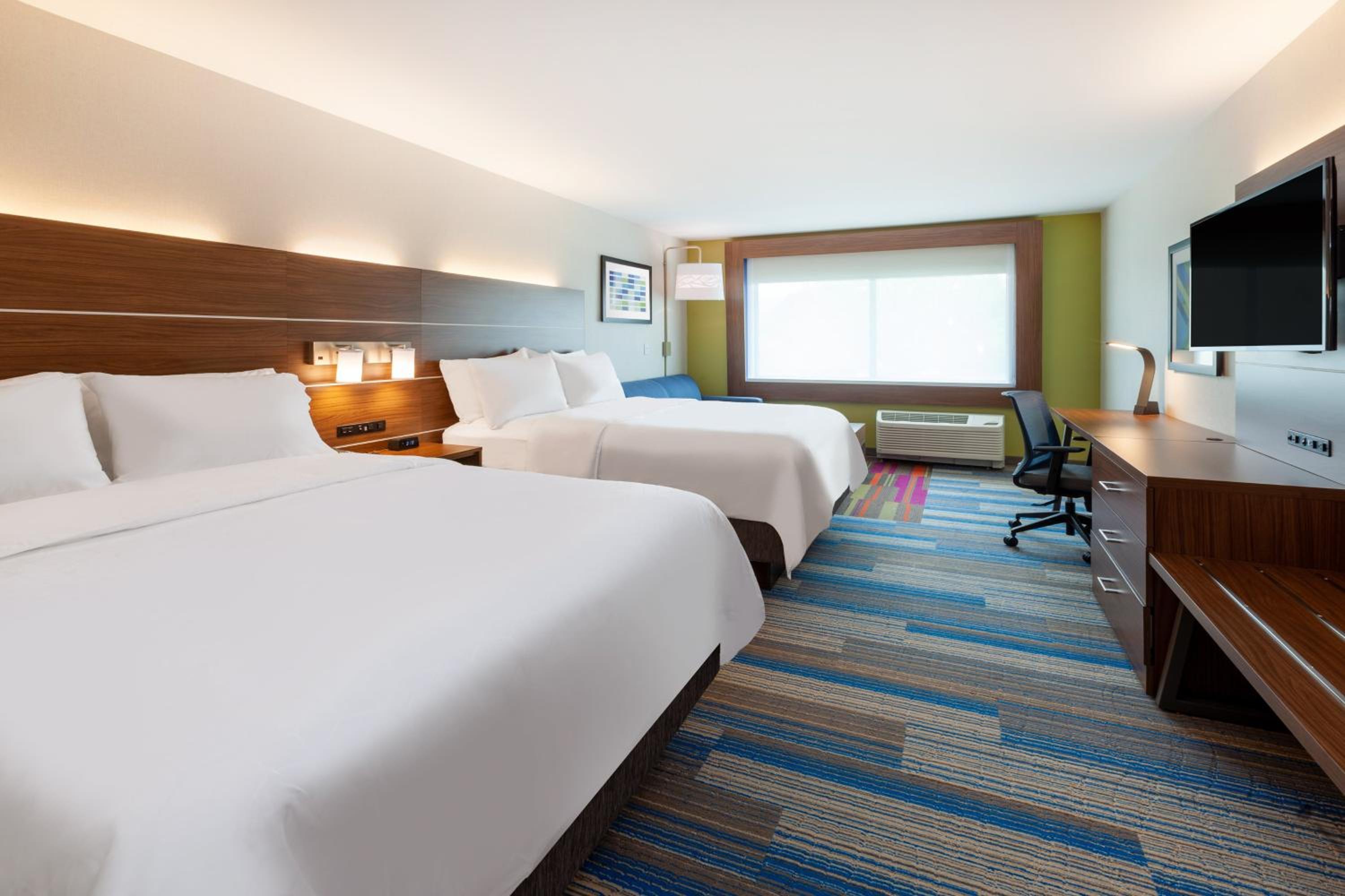 holiday inn express and suites brunswick