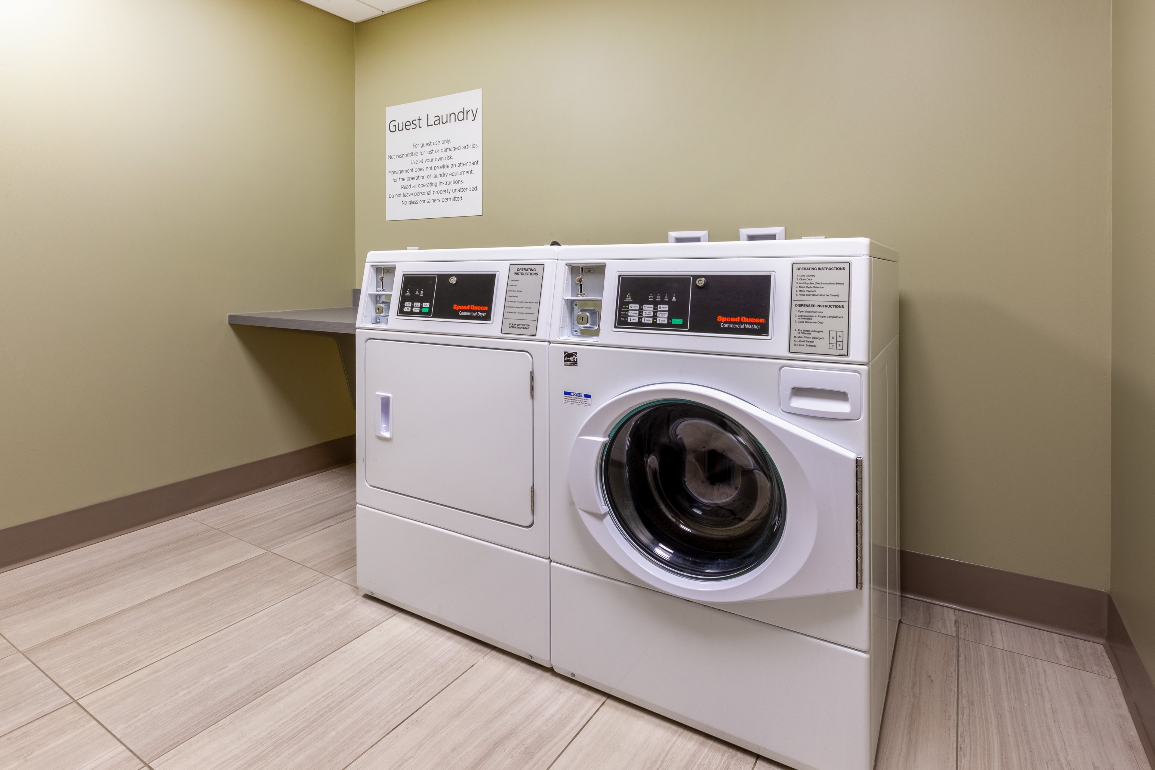 holiday inn express and suites brunswick