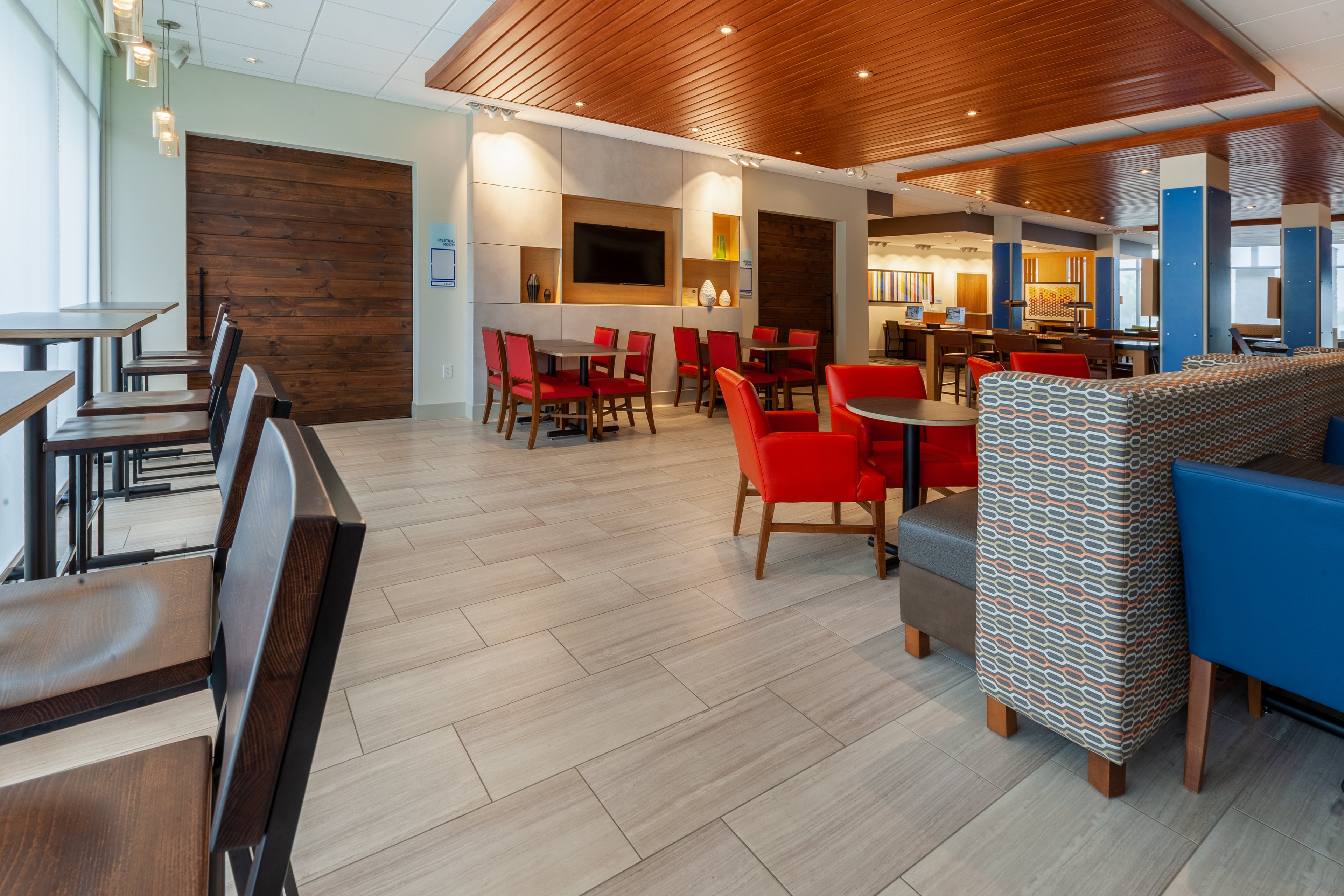 holiday inn express and suites brunswick