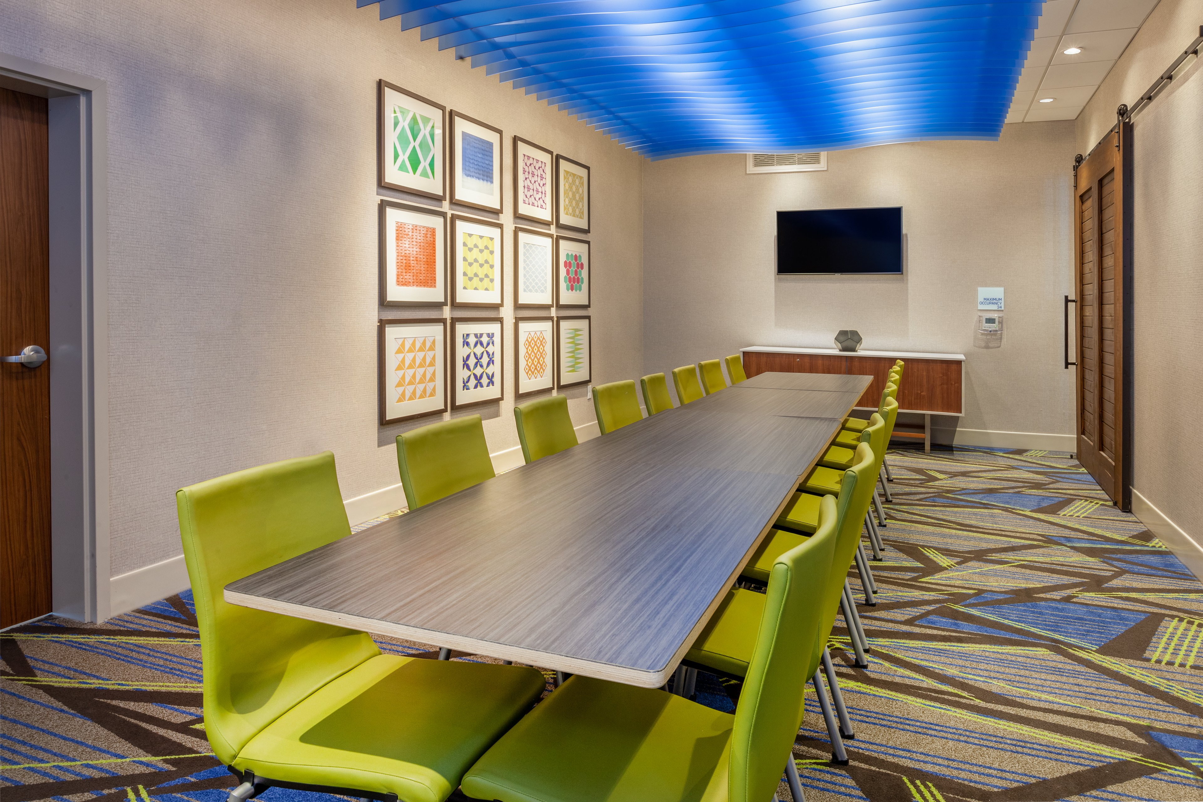 holiday inn express and suites brunswick