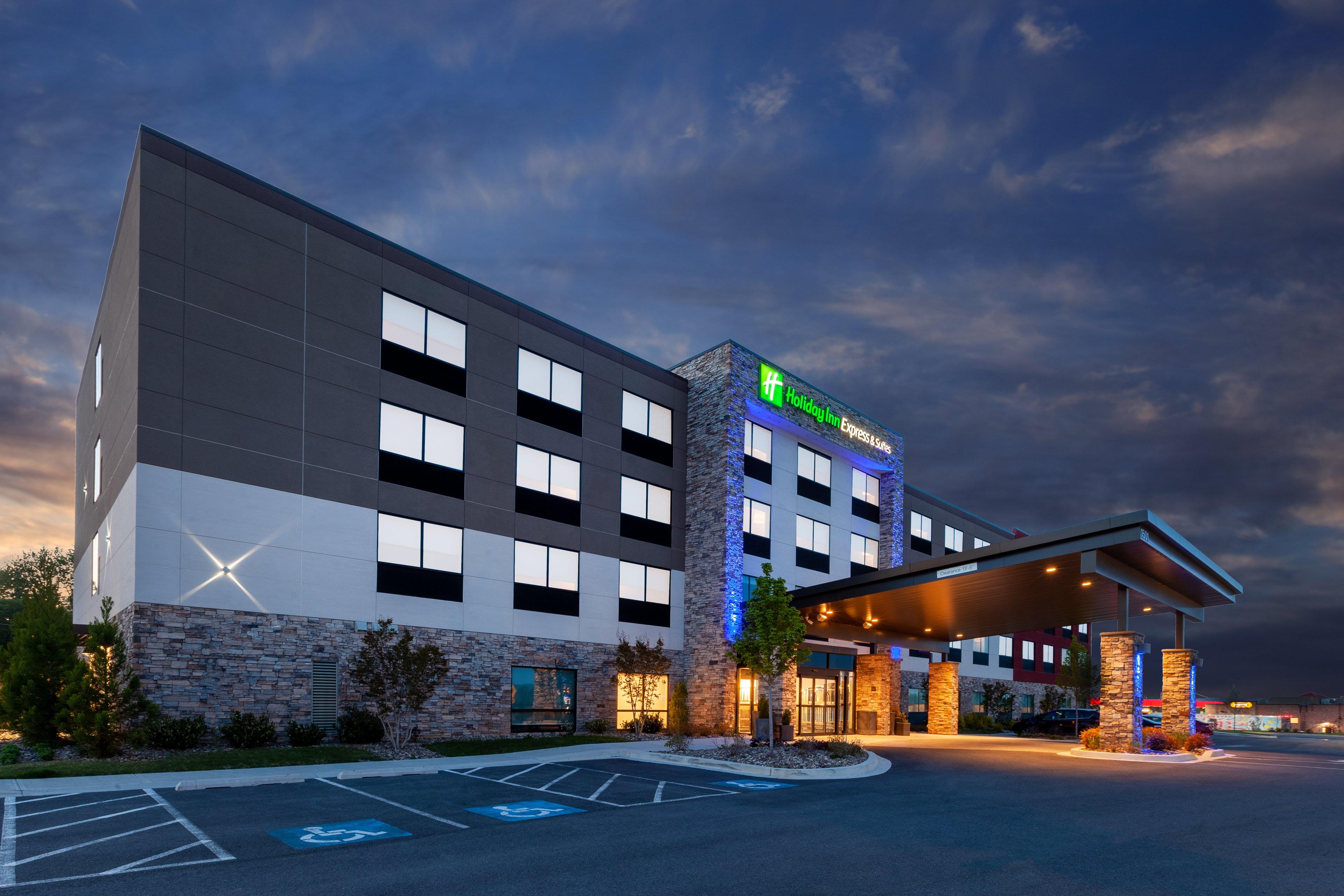 holiday inn express and suites brunswick