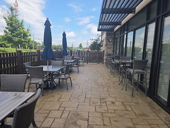 Holiday Inn Express & Suites Brunswick,Frederick>>Brunswick,2.5 star