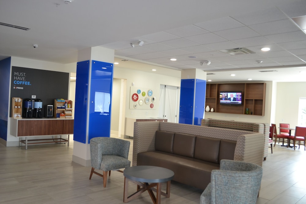 holiday inn express tallahassee university central an ihg hotel