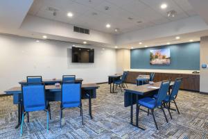 hampton inn and suites cincinnati liberty township