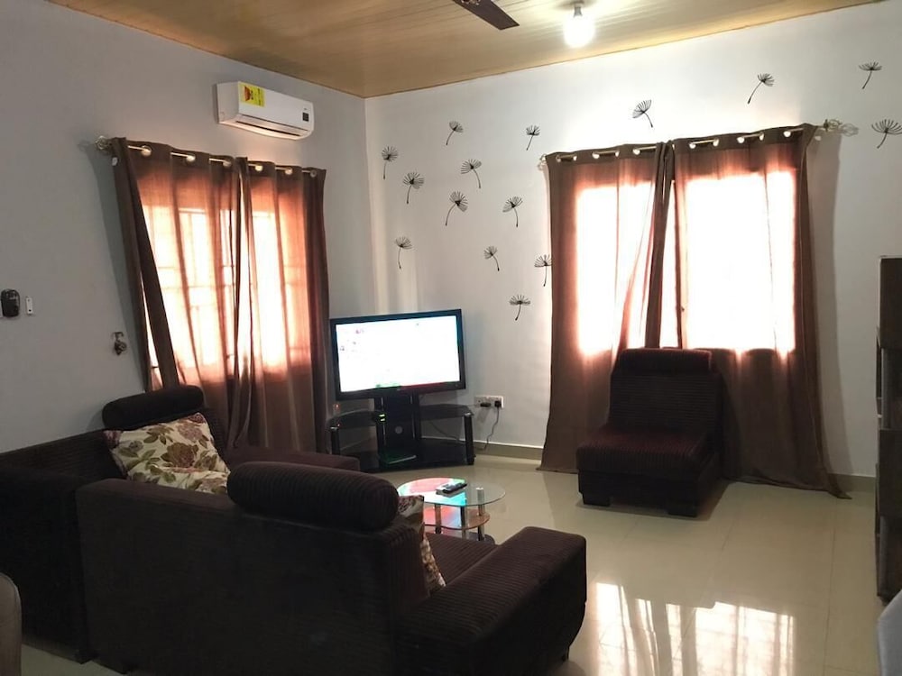 ronna apartments at lakeside estates