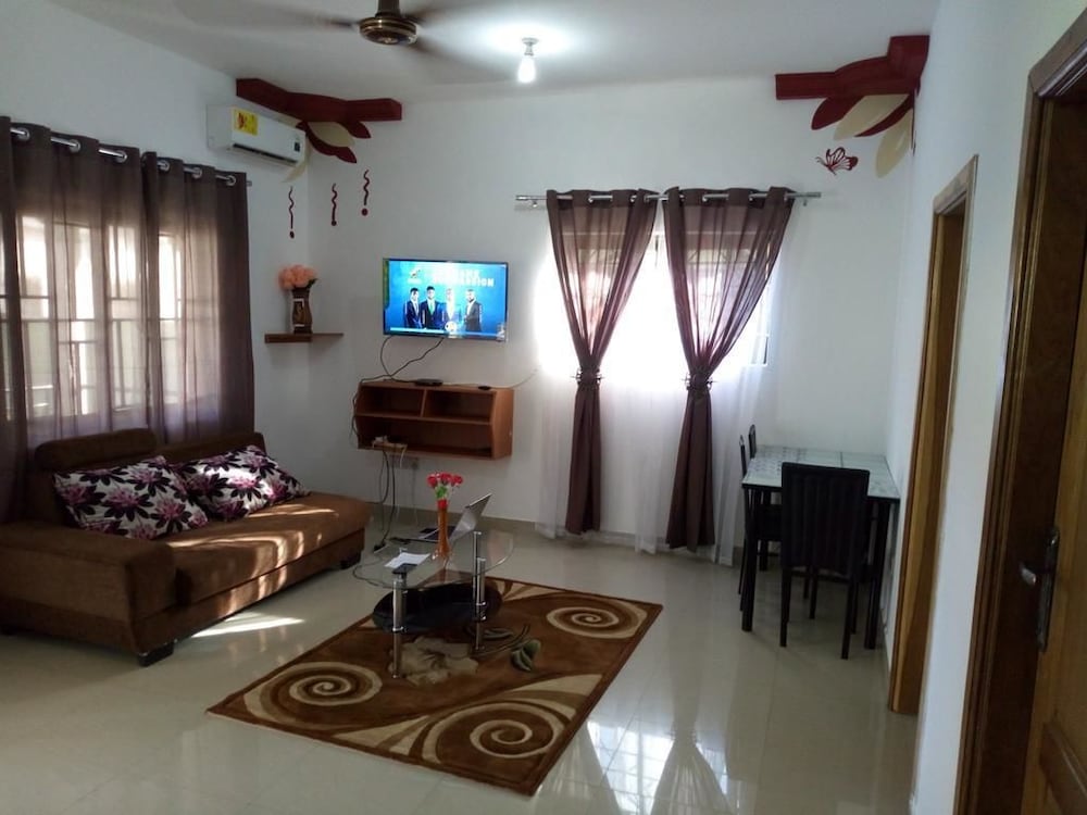 ronna apartments at lakeside estates