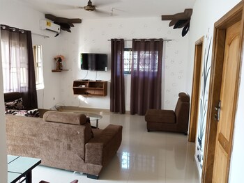 ronna apartments at lakeside estates