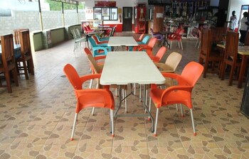 Mama Lees Lodge,Yamoransa  Junction Near Cape Coast Yamoransa,0 star