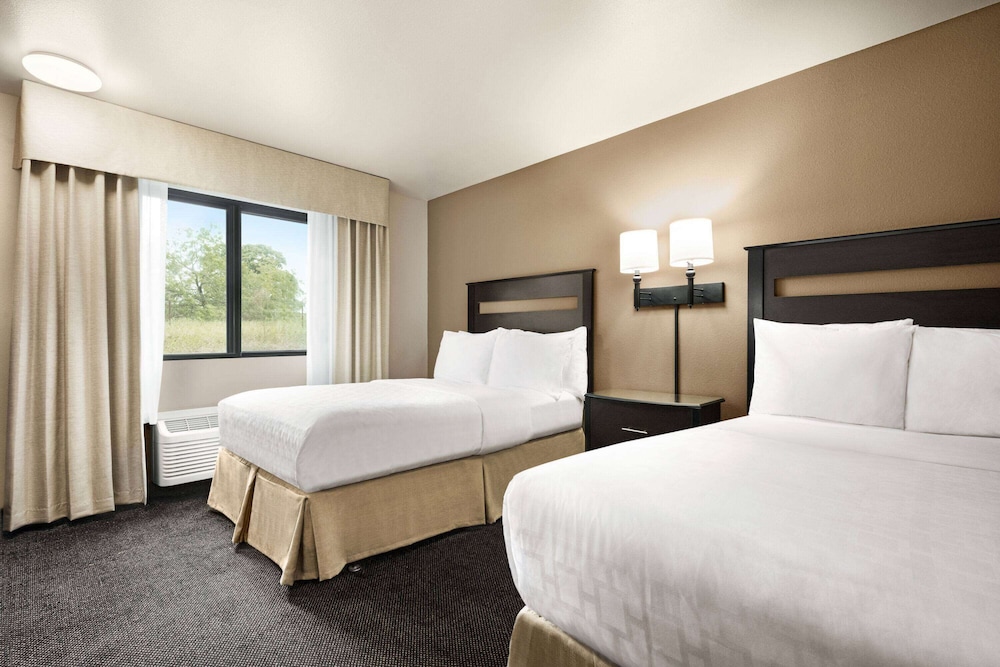 baymont by wyndham hearne