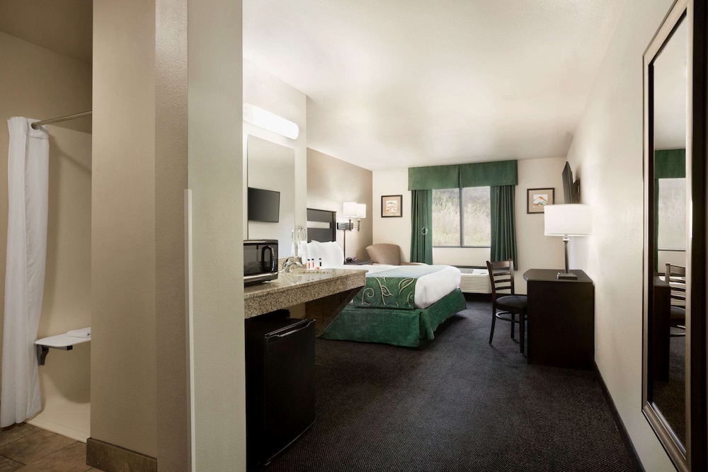 baymont by wyndham hearne