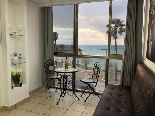 bat yam