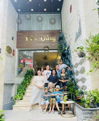 yen vang hotel and apartment