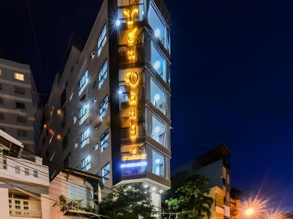 yen vang hotel and apartment