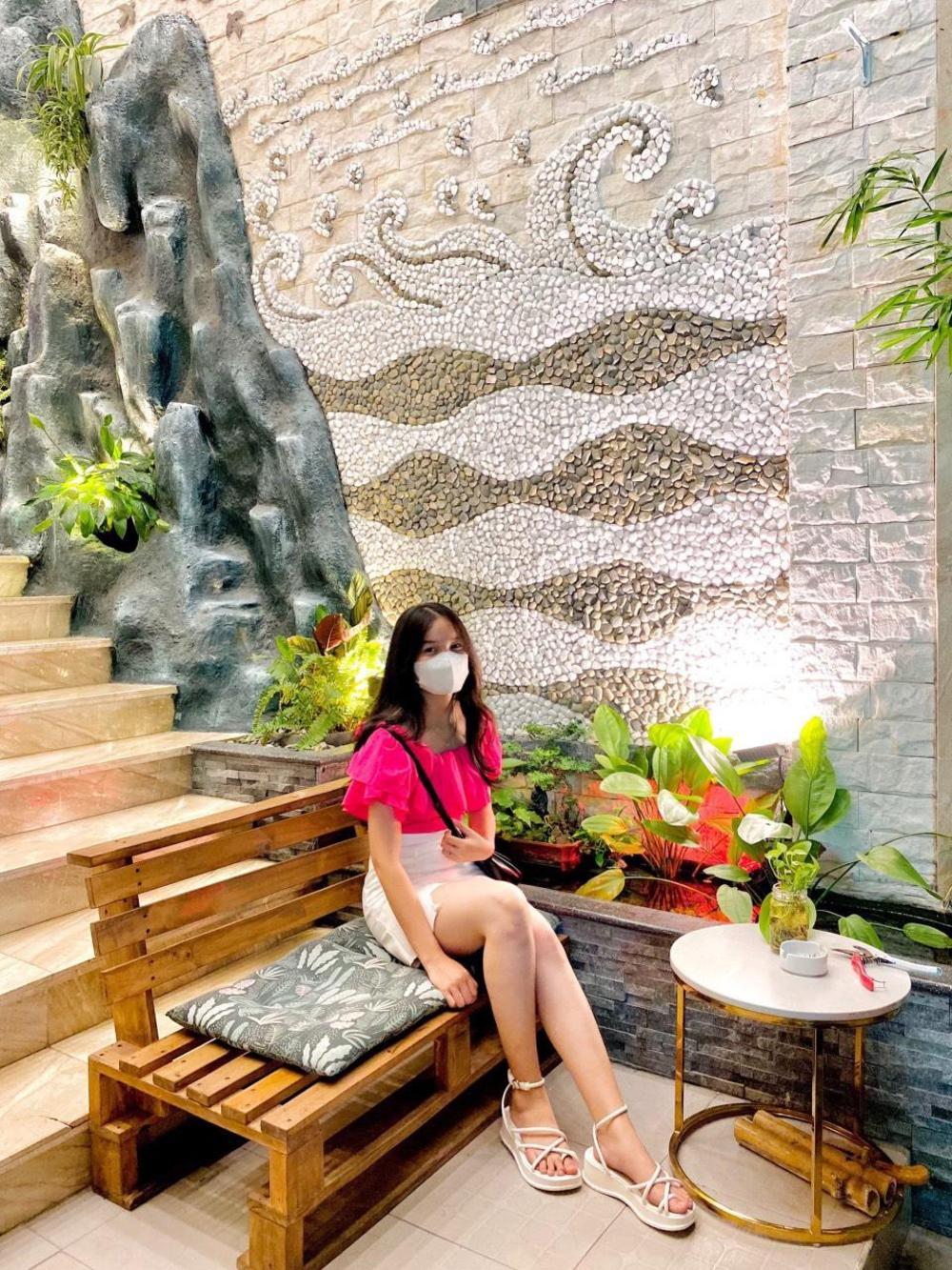 yen vang hotel and apartment