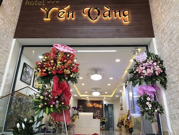 yen vang hotel and apartment