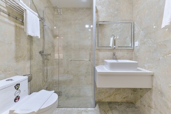 yen vang hotel and apartment