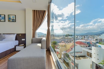 yen vang hotel and apartment