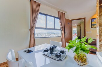 yen vang hotel and apartment