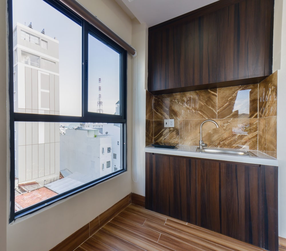yen vang hotel and apartment