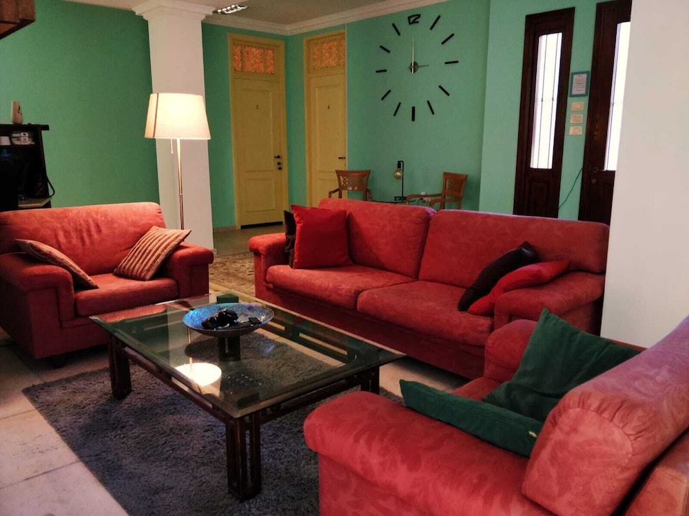 hostel roks