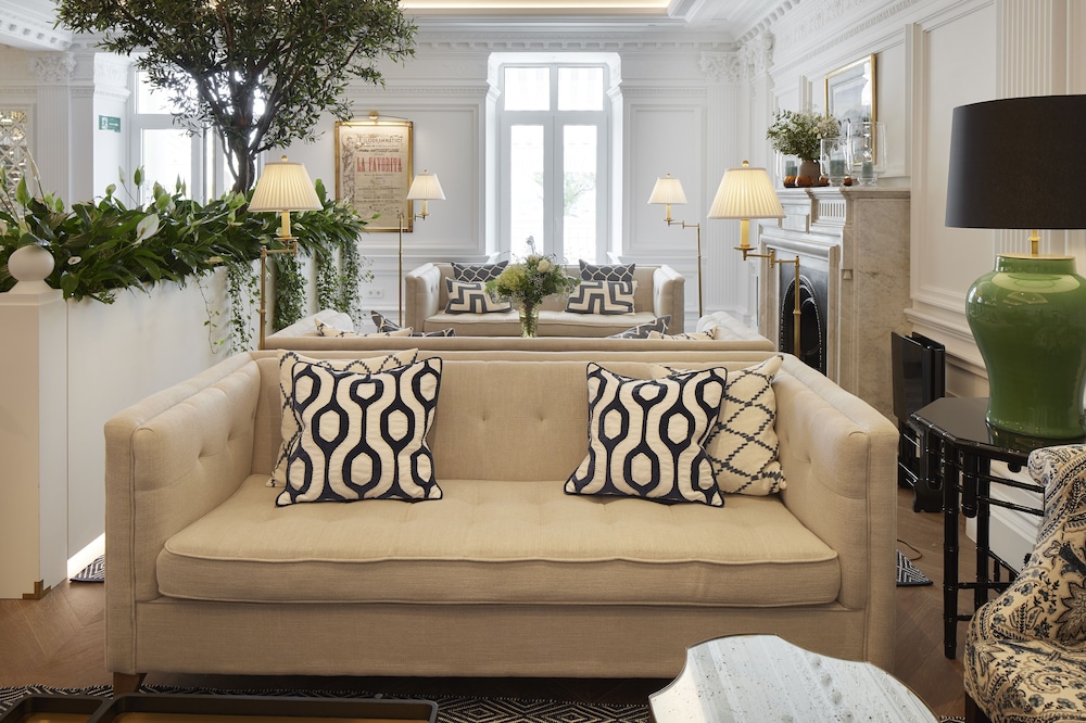 hotel villa favorita