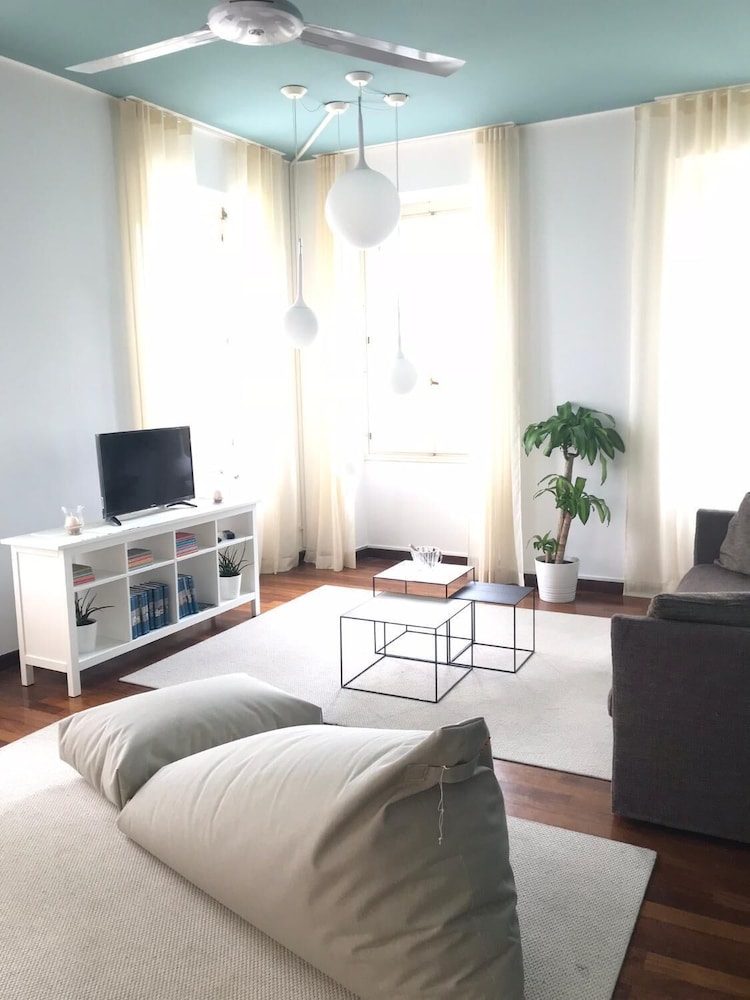 peps rooms by the sea