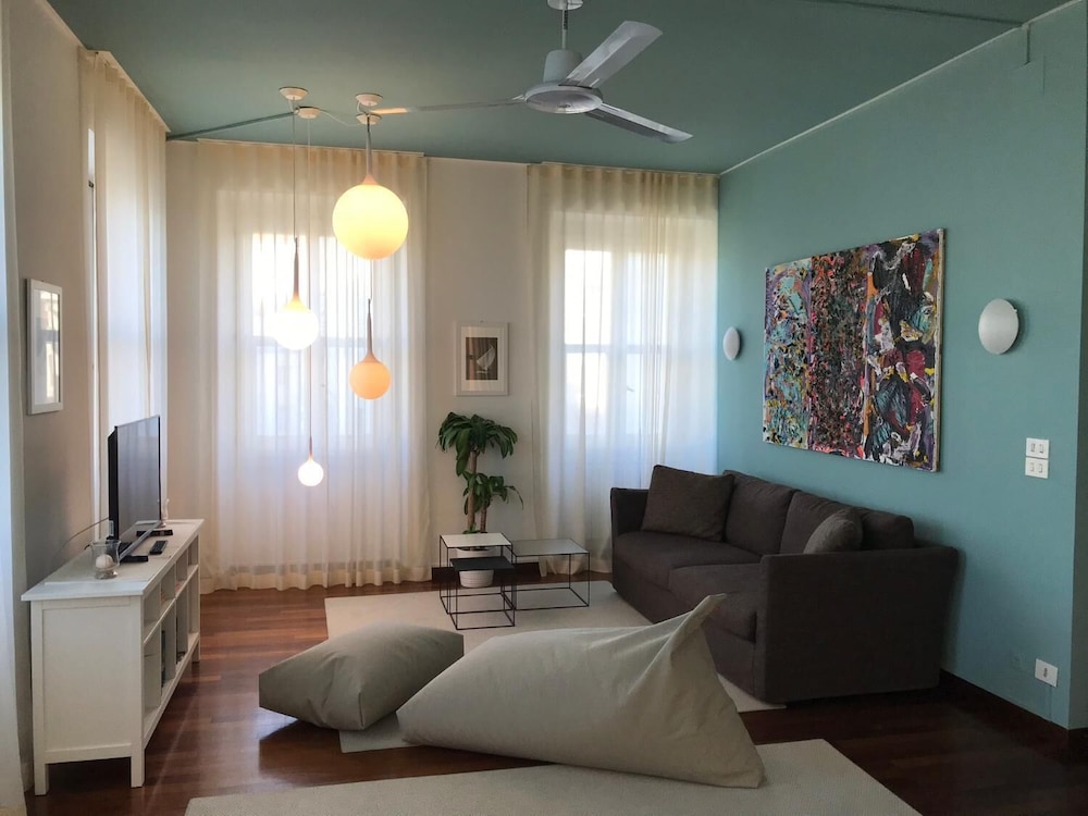 peps rooms by the sea