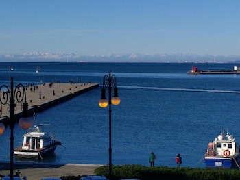 peps rooms by the sea